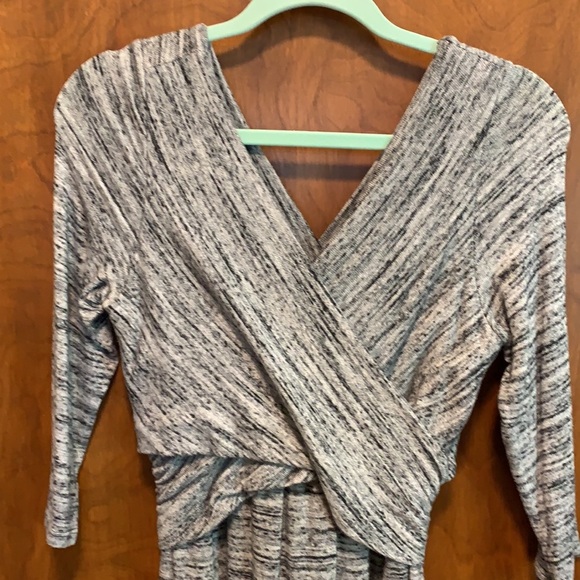 Anthropologie Amadi Lola 3/4 Sleeve Gray Wrap Dress Made in the USA - Picture 2 of 9